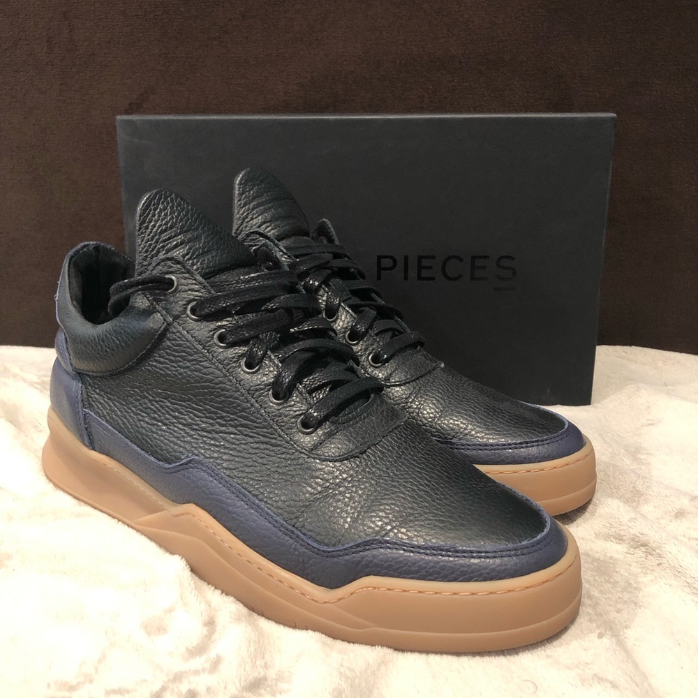 Filling Pieces size 11 (44) leather shoe, like new